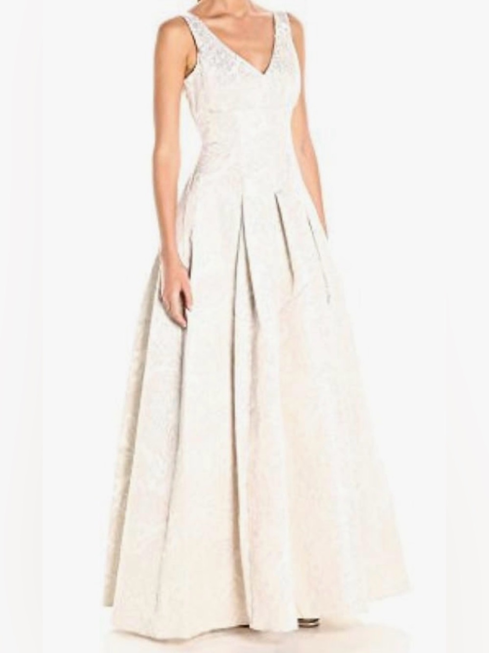 Betsy & Adam Brocade Jacquard Floral Metallic V-Neck Ball Gown  - Size 12